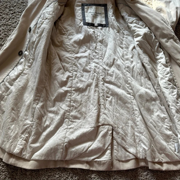 Women’s Abercrombie & Fitch Beige Trench Coat Size Large - Picture 5 of 6